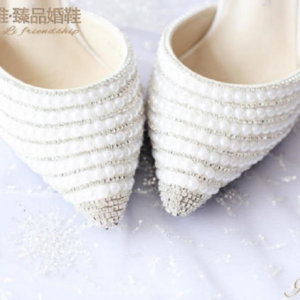 Crystal fringed wristband wedding shoes white pearl bridal shoes pointed fine with wedding photos 2019 summer new sandals women